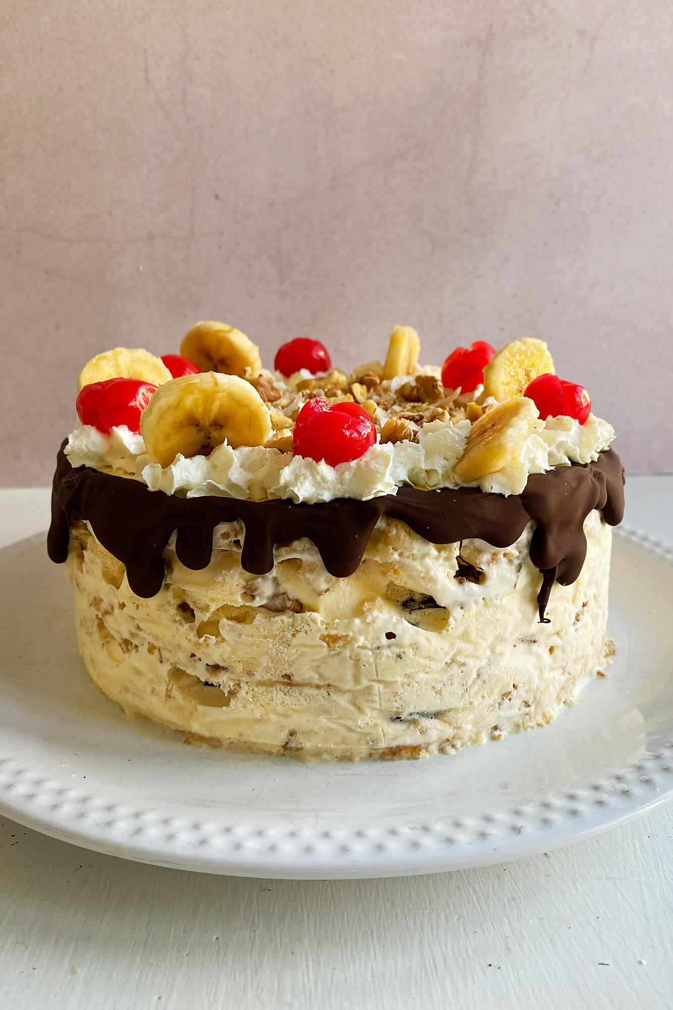 Pastel helado de banana split