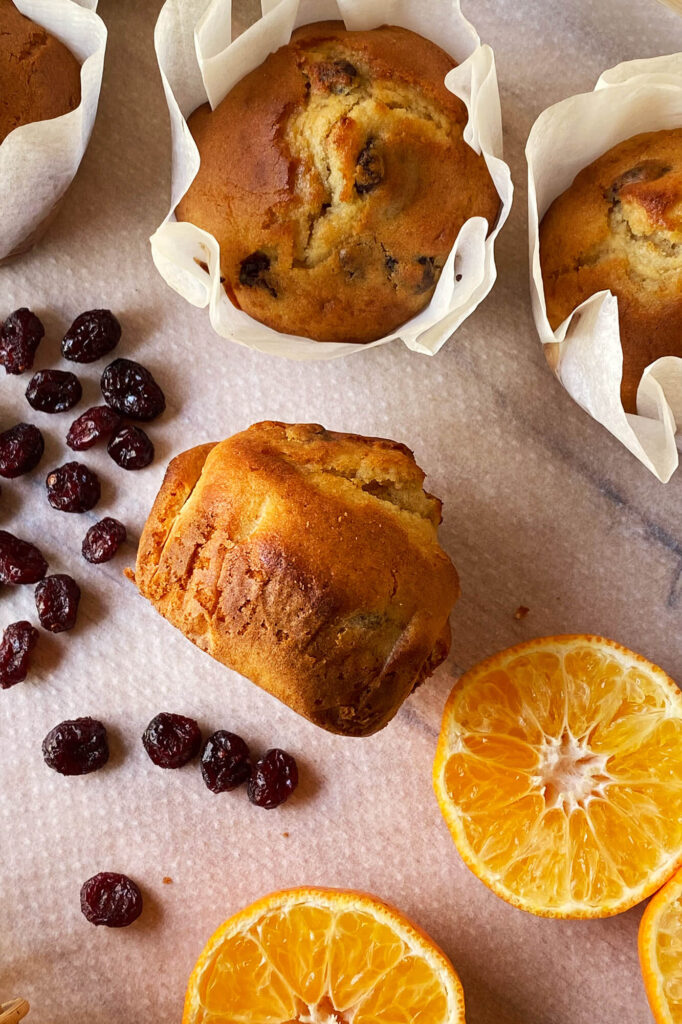Cómo hacer Muffins de mandarina y arándanos